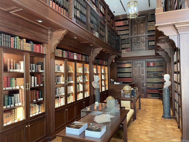 Why Are Collectors Flocking to Rare Book Fairs? The Hidden Gems They’re Hunting!