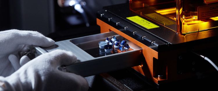 Second-Hand Collectibles Trade: What Details Can Help You Distinguish Authenticity and Value?