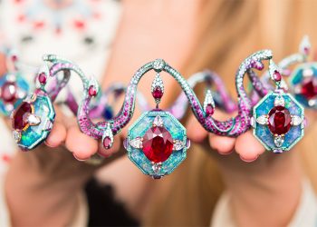 Which Classic Collectibles Are Quietly Making a Comeback as the Dark Horse Assets of 2025?