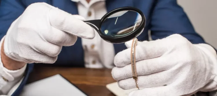 What Details You Must Pay Attention to When Purchasing Rare Collectibles